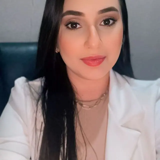 Professora Bruna Farias, coordenadora do curso de Psicologia